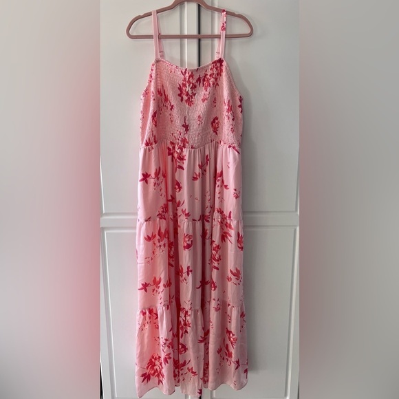 Lane Bryant Dresses & Skirts - NWT Lane Bryant Pink Floral Dress